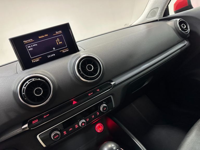 Audi A3 Sed.1.8/1.8 Ambit.16V TB FSI S-tronic