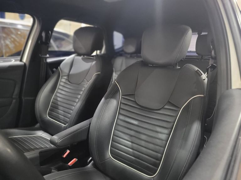 Renault CAPTUR Intense 2.0 16V Flex 5p Aut.