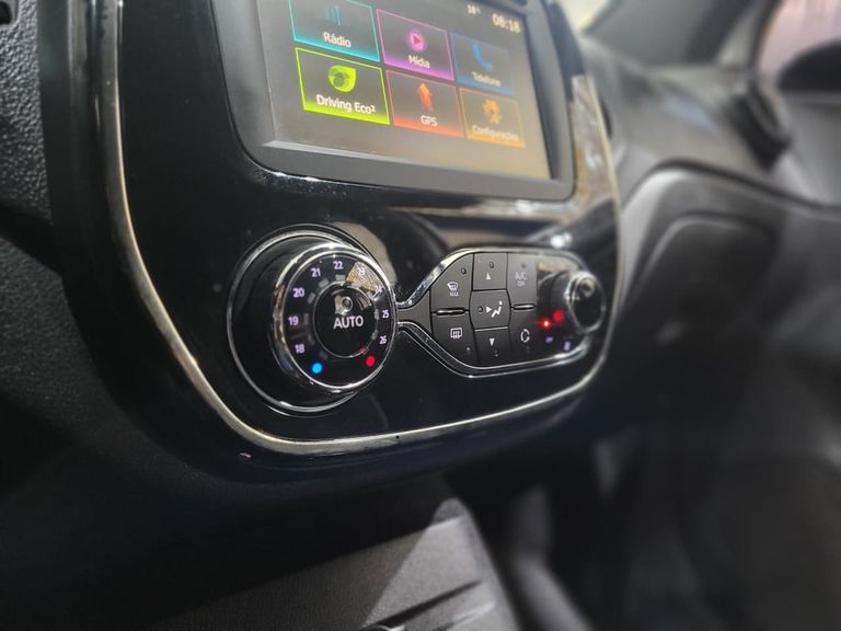 Renault CAPTUR Intense 2.0 16V Flex 5p Aut.