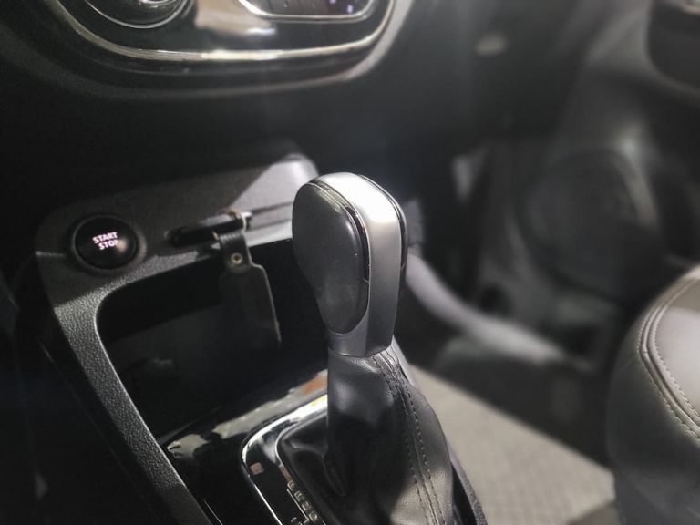 Renault CAPTUR Intense 2.0 16V Flex 5p Aut.