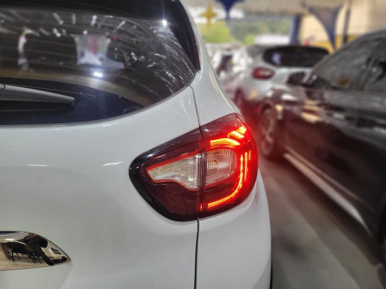 Renault CAPTUR Intense 2.0 16V Flex 5p Aut.