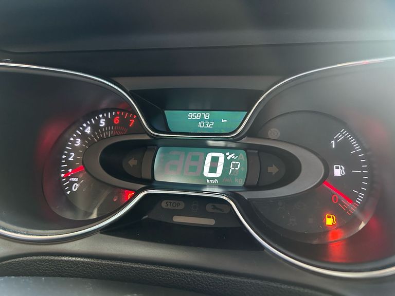 Renault CAPTUR Intense 2.0 16V Flex 5p Aut.