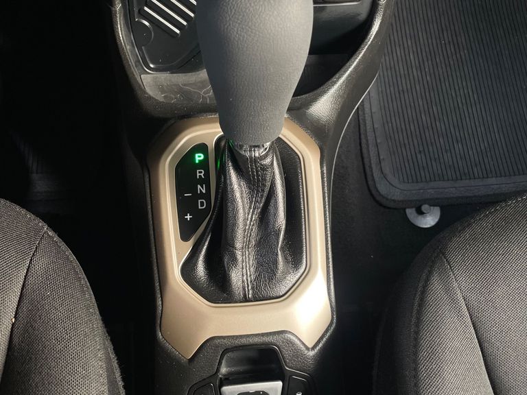Jeep Renegade Sport 1.8 4x2 Flex 16V Aut.