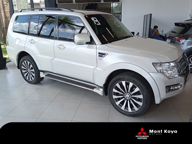 Mitsubishi Pajero HPE Full 3.2 4x4 T.I.Dies. 5p Aut