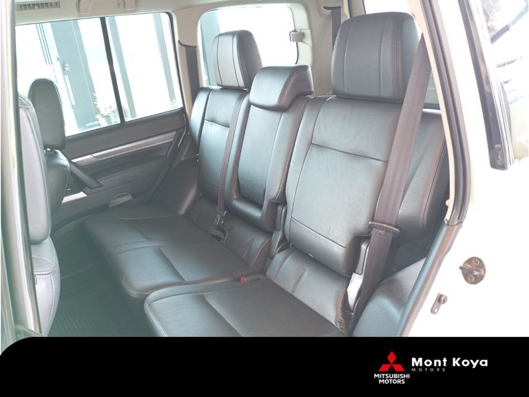 Mitsubishi Pajero HPE Full 3.2 4x4 T.I.Dies. 5p Aut