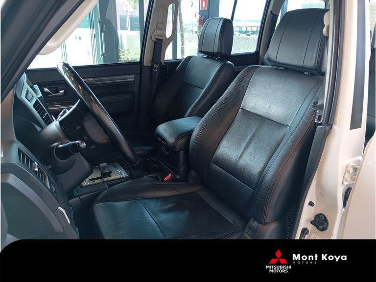 Mitsubishi Pajero HPE Full 3.2 4x4 T.I.Dies. 5p Aut