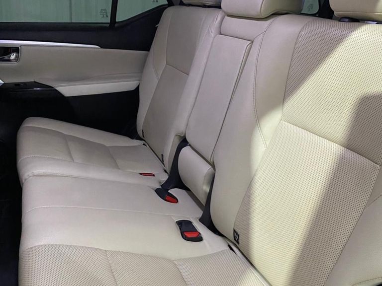 Toyota Hilux SW4 SRX Diamo. 4x4 2.8 TB Die Aut.