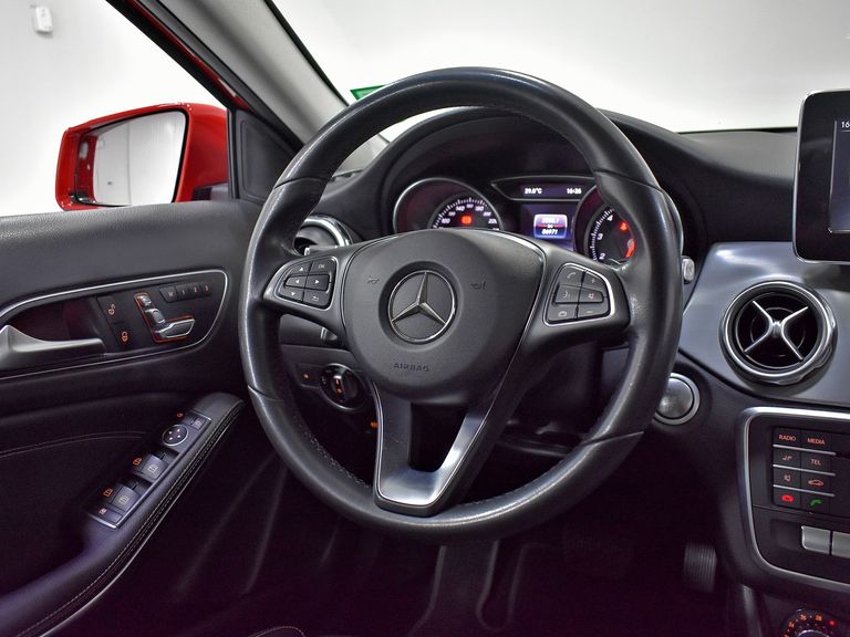 Mercedes GLA 200 Advance 1.6/1.6 TB 16V Flex Aut.