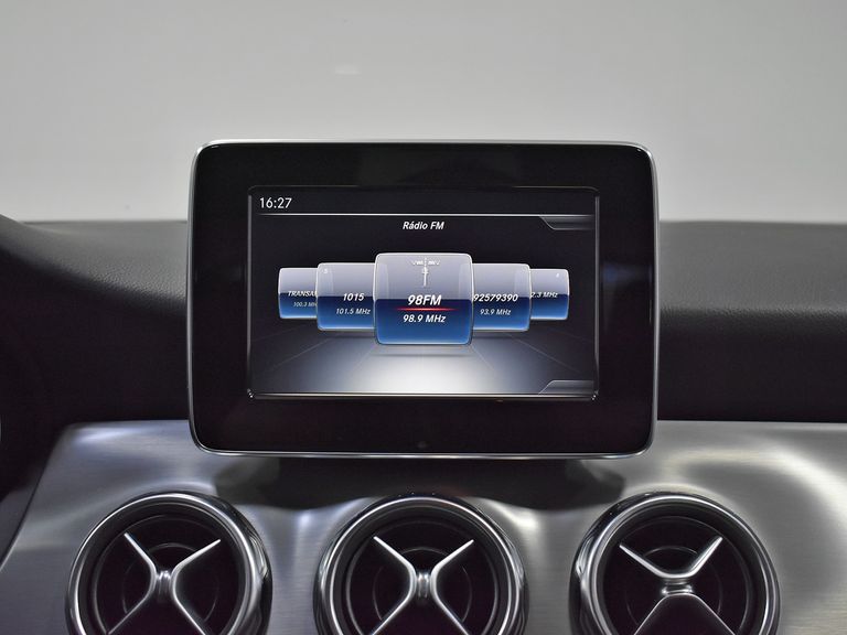 Mercedes GLA 200 Advance 1.6/1.6 TB 16V Flex Aut.