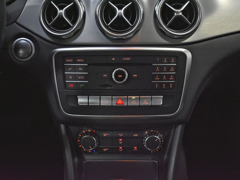 Mercedes GLA 200 Advance 1.6/1.6 TB 16V Flex Aut.