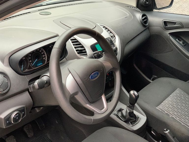 Ford Ka 1.5 Sedan SE Plus 12V Flex 4p Mec.