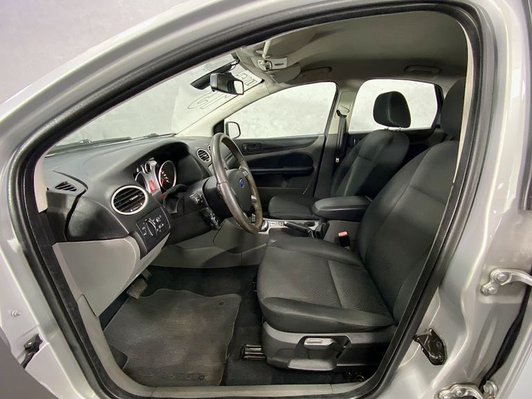 Ford Focus 2.0 16V/SE/SE Plus Flex 5p Aut.