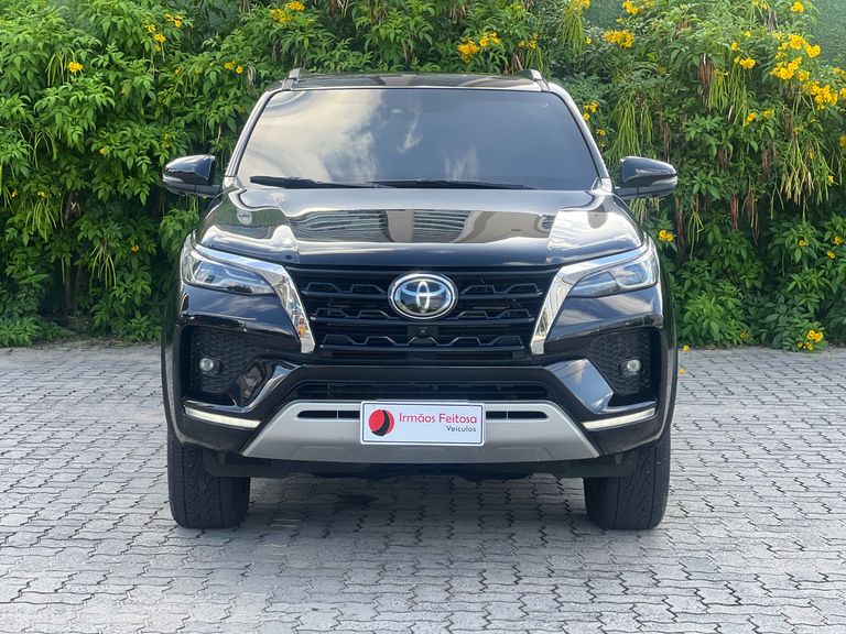 Toyota Hilux SW4 SRX 4x4 2.8 TDI 16V Dies. Aut.