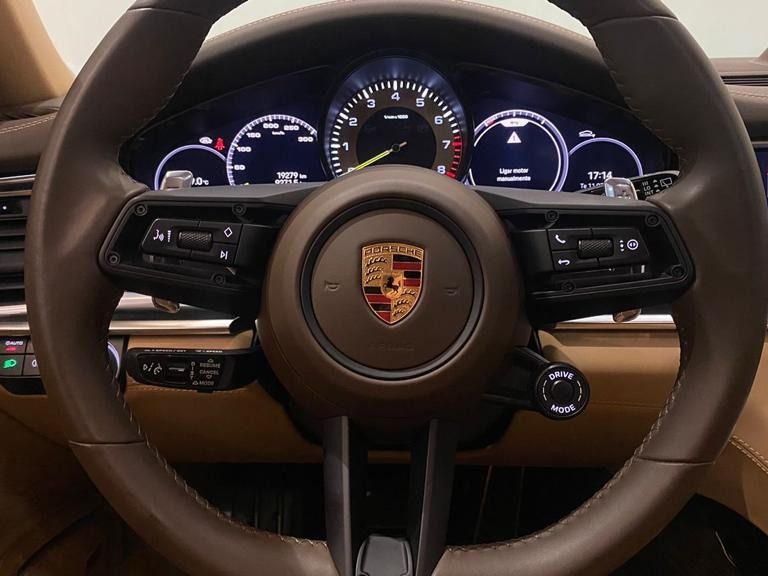 Porsche PLATINUM EDITION