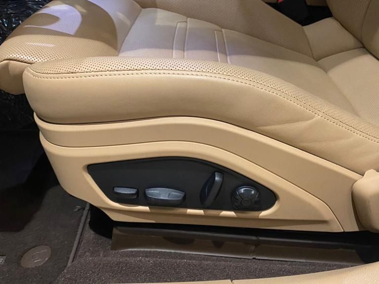 Porsche PLATINUM EDITION