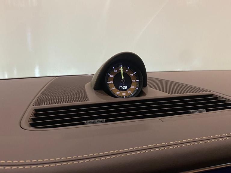 Porsche PLATINUM EDITION