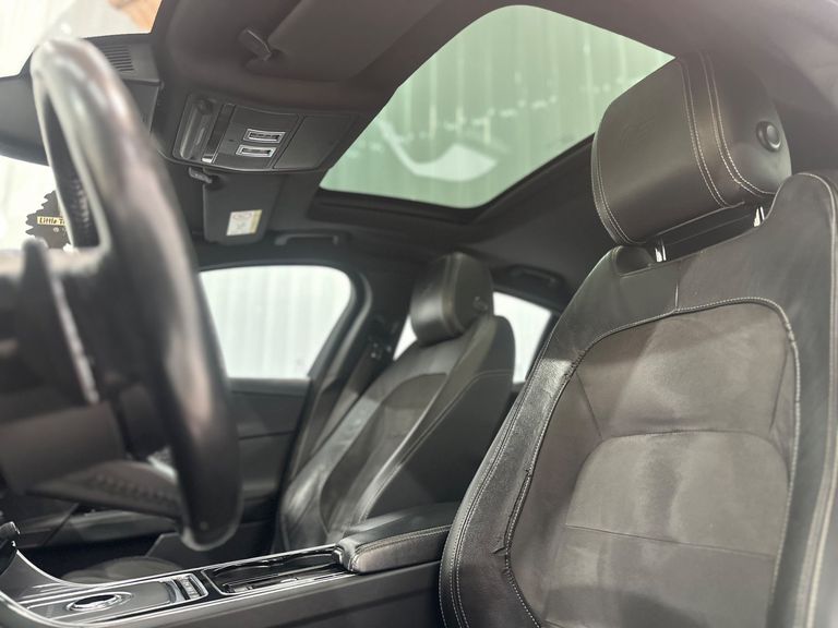 Jaguar XE 3.0 Supercharged S 380cv Aut.