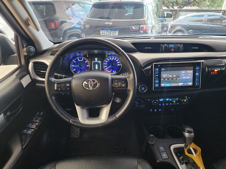 Toyota Hilux CD SRX 4x4 2.8 TDI 16V Diesel Aut.