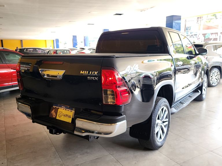 Toyota Hilux CD SRX 4x4 2.8 TDI 16V Diesel Aut.