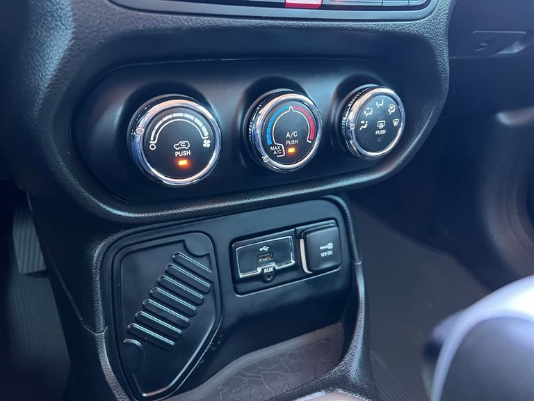 Jeep Renegade1.8 4x2 Flex 16V Aut.