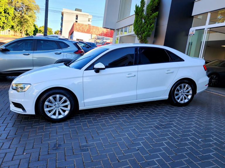 Audi A3 Sedan 1.4/ Attra. 16V TB FSI S-tronic