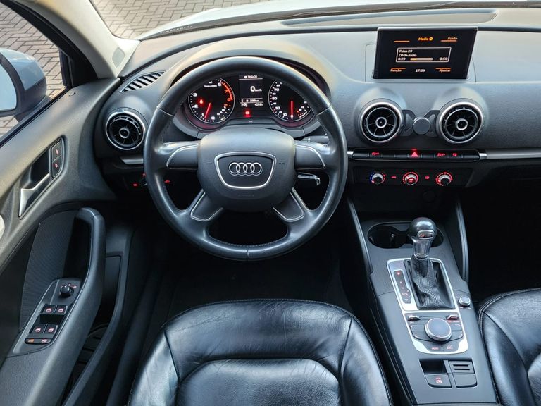 Audi A3 Sedan 1.4/ Attra. 16V TB FSI S-tronic