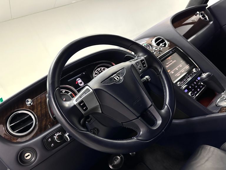 BENTLEY gt v8