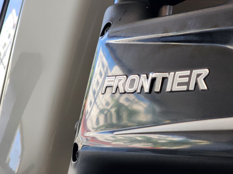 Nissan Frontier LE CD 4x4 2.3 Bi-TB Diesel Aut.