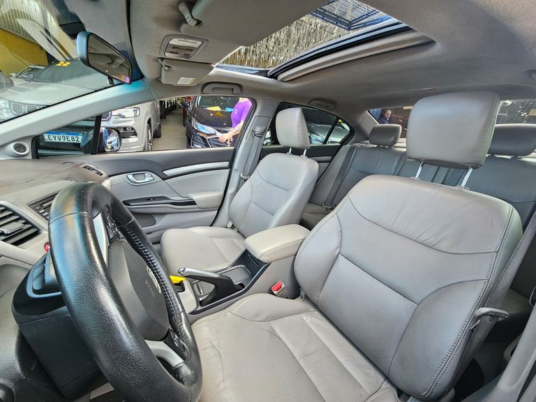 Honda Civic Sedan EXS 1.8/1.8 Flex 16V Aut. 4p