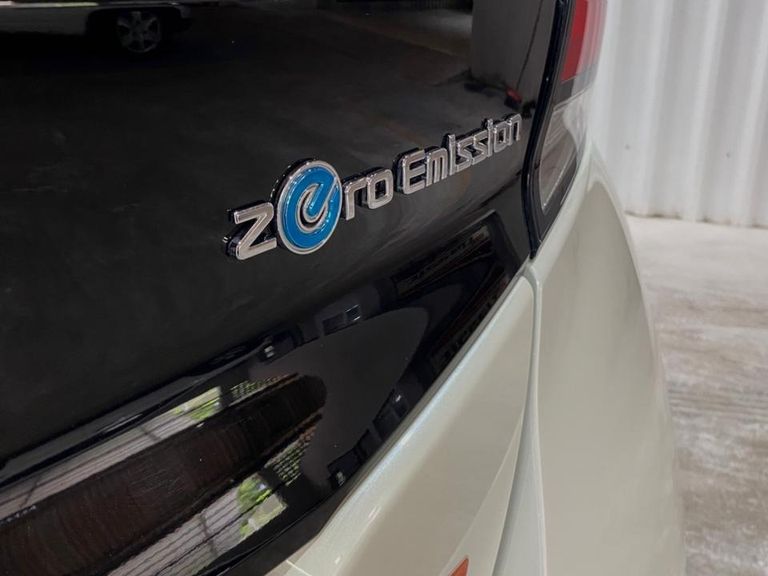 Nissan LEAF Aut. (Elétrico)