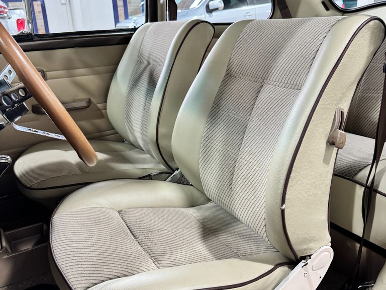 Volkswagen 1300 Gasolina 2Portas