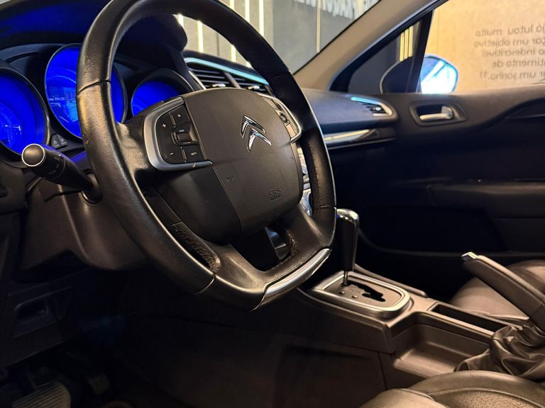 Citroën C4 LOUNGE Exclusive 1.6 Turbo 4p Aut.