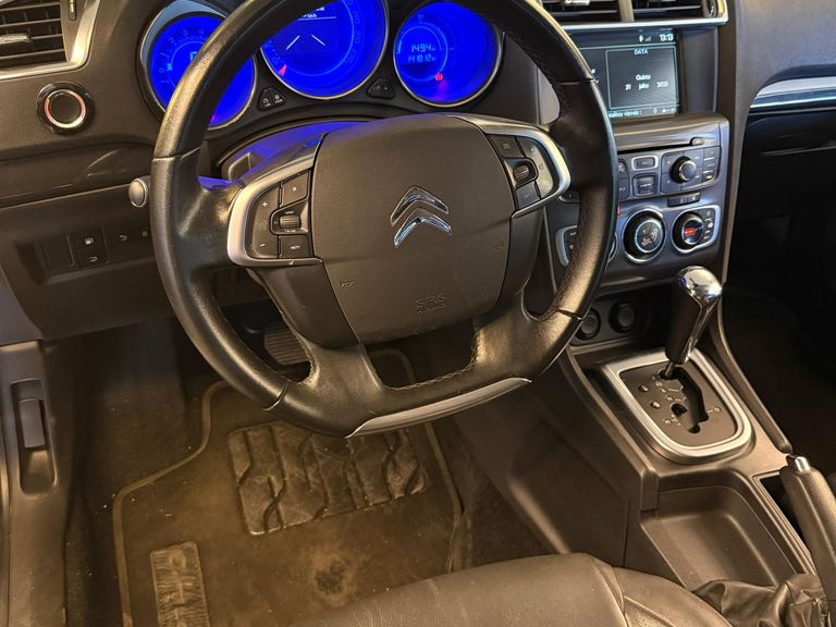 Citroën C4 LOUNGE Exclusive 1.6 Turbo 4p Aut.