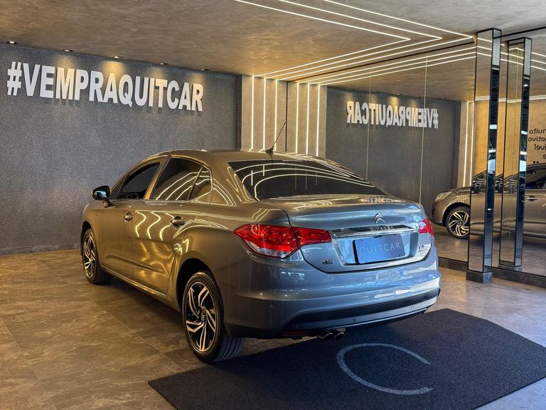 Citroën C4 LOUNGE Exclusive 1.6 Turbo 4p Aut.