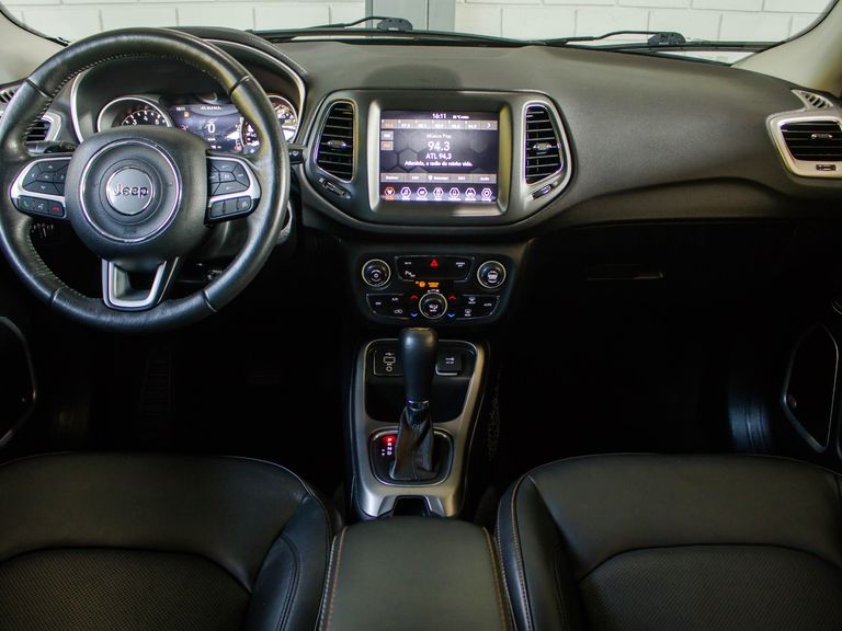 Jeep COMPASS LONGITUDE 2.0 4x2 Flex 16V Aut.