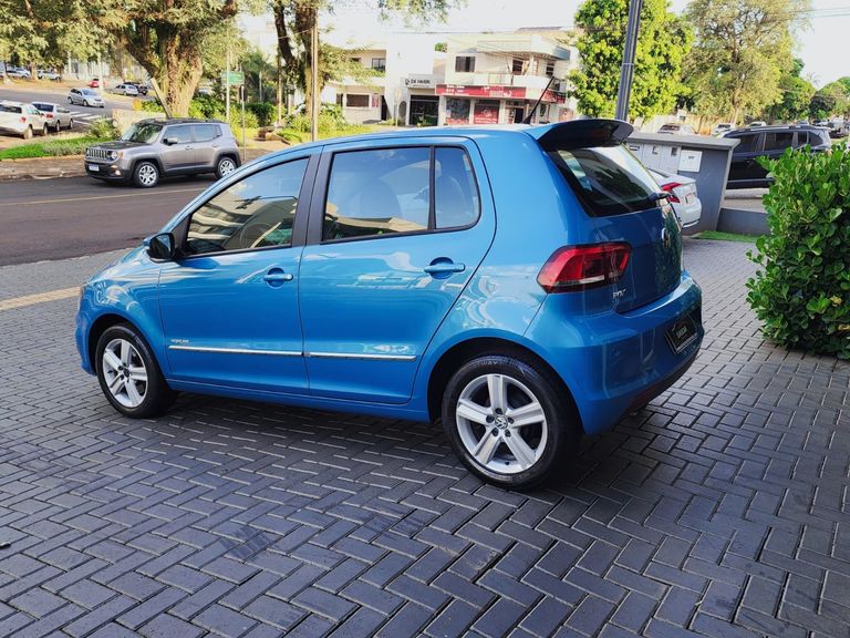 VolksWagen Fox Highline1.6 Flex 16V 5p