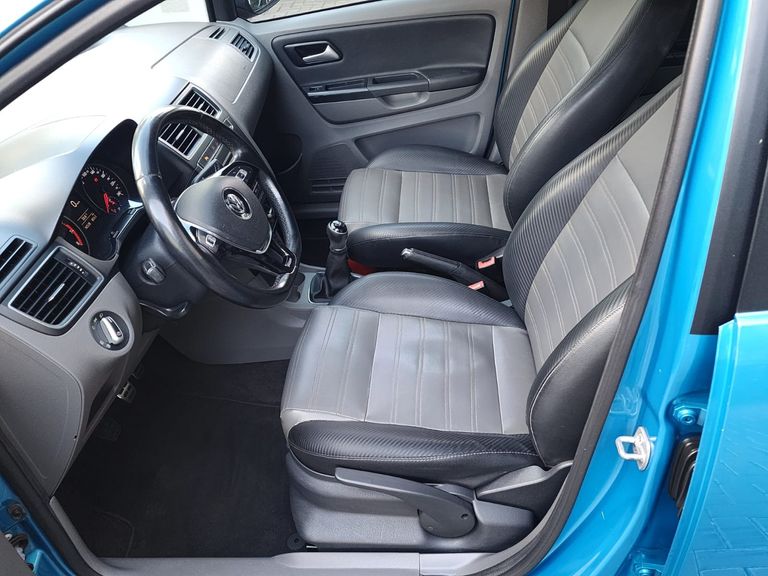 VolksWagen Fox Highline1.6 Flex 16V 5p