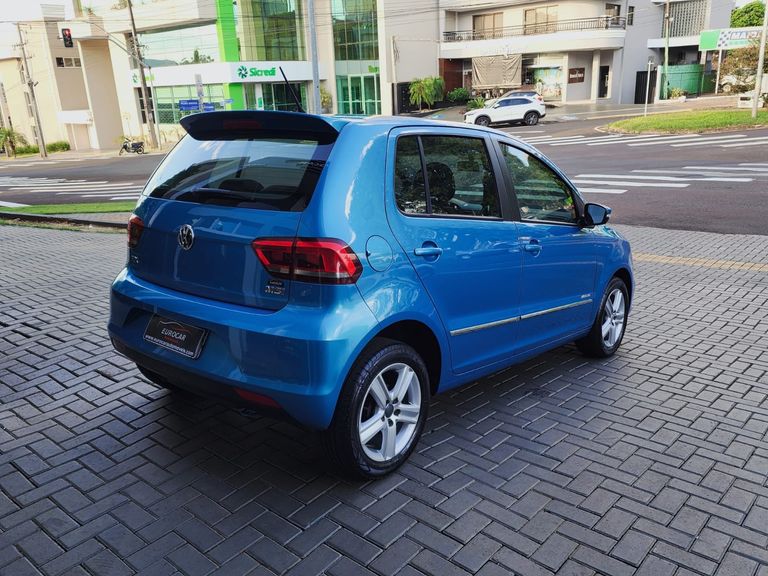 VolksWagen Fox Highline1.6 Flex 16V 5p