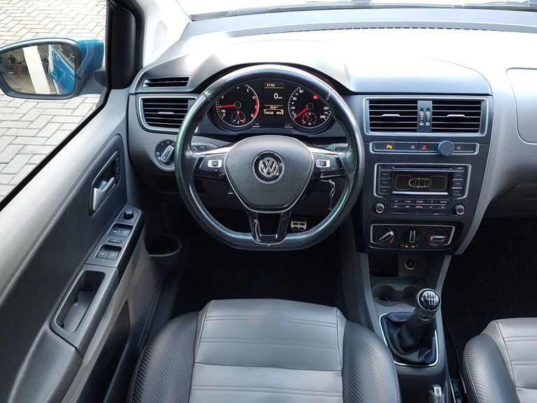 VolksWagen Fox Highline1.6 Flex 16V 5p