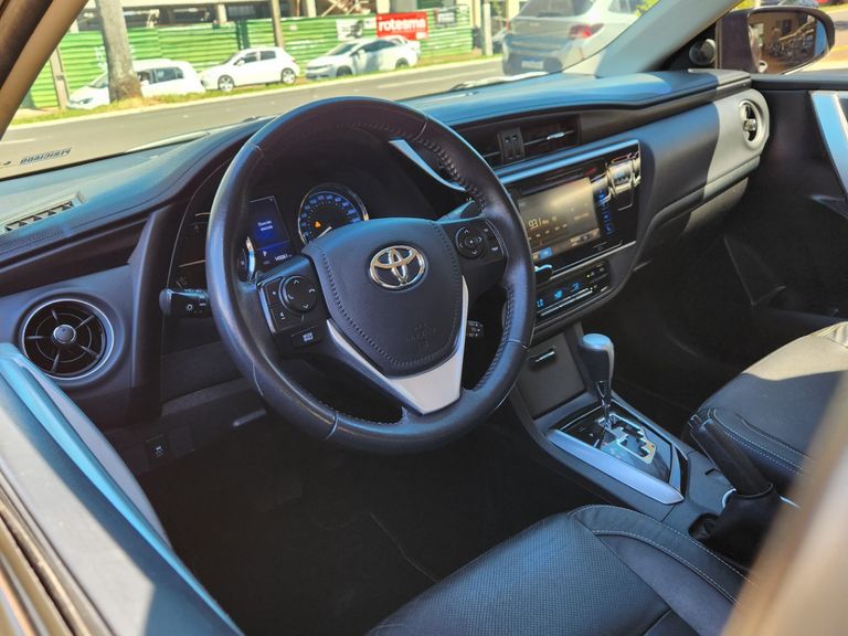 Toyota Corolla XEi 2.0 Flex 16V Aut.