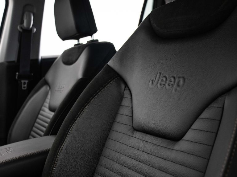 Jeep Commander Limited T270 1.3 TB Flex Aut.