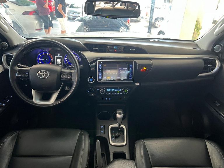 Toyota Hilux CD SRV 4x4 2.8 TDI Diesel Aut.