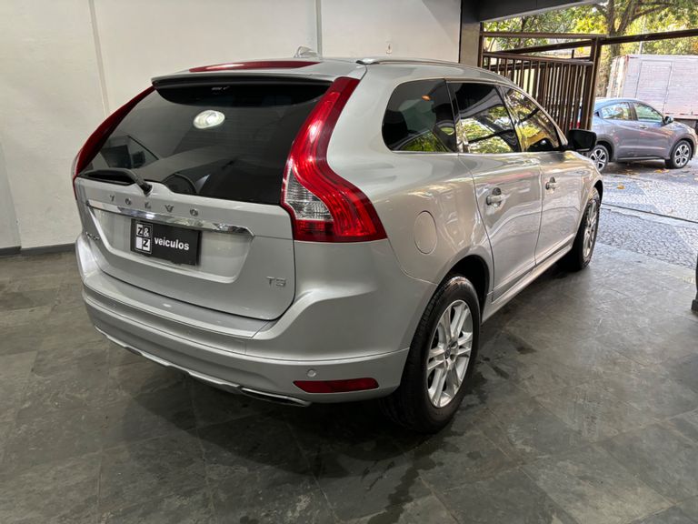 Volvo XC 60 2.0 T5  5p