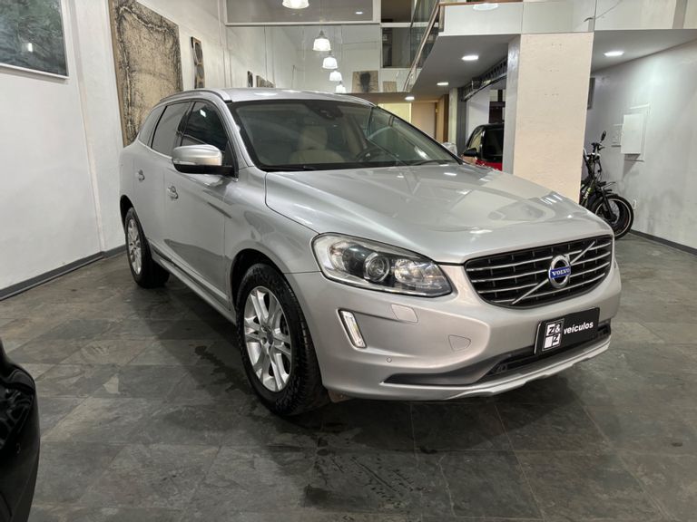 Volvo XC 60 2.0 T5  5p