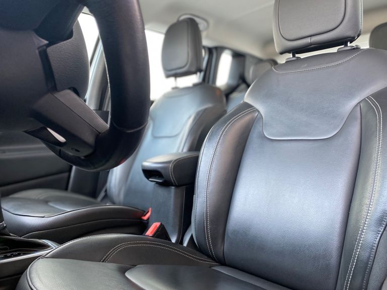 Jeep Renegade Longitude 1.8 4x2 Flex 16V Aut.