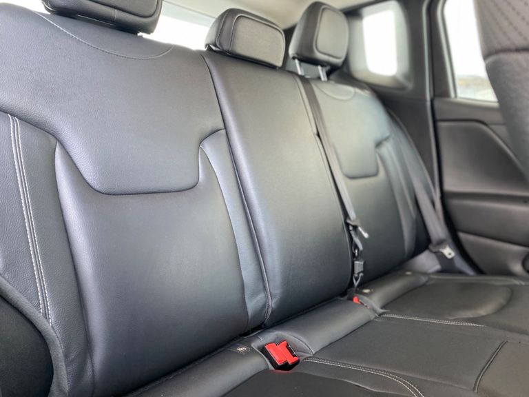 Jeep Renegade Longitude 1.8 4x2 Flex 16V Aut.