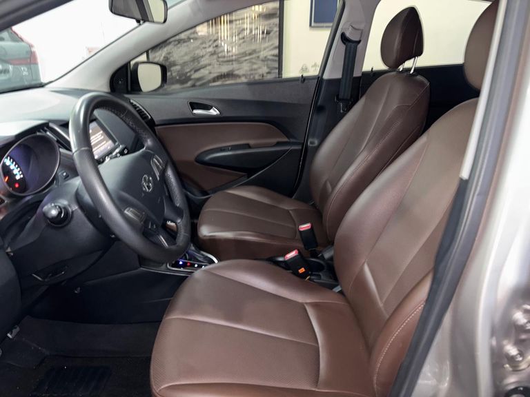 Hyundai HB20X Premium 1.6 Flex 16V Aut.
