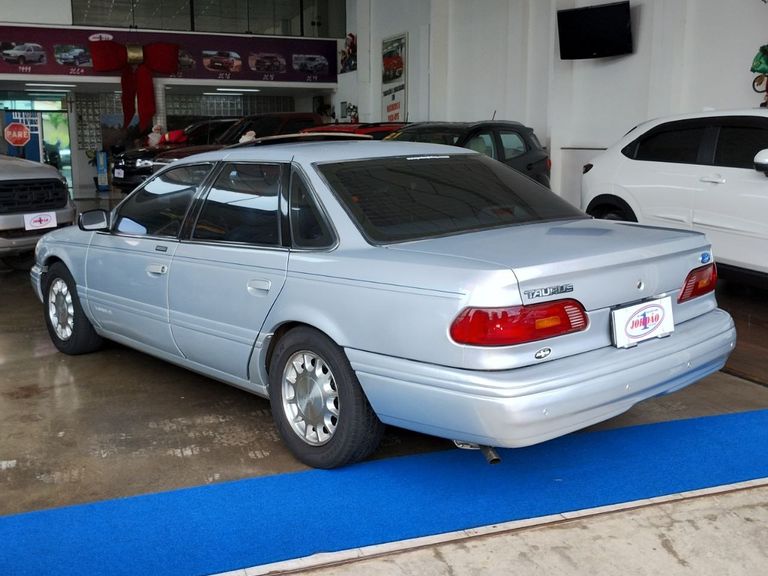 Ford Taurus L/LX 3.0 V6