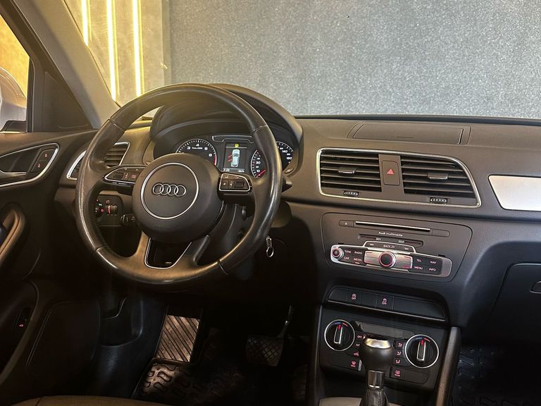 Audi Q3 1.4 TFSI/TFSI Flex S-tronic 5p