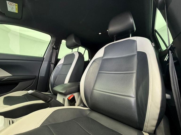 VolksWagen T-Cross Hig. 250 TSI 1.4 Flex 16V 5p Aut